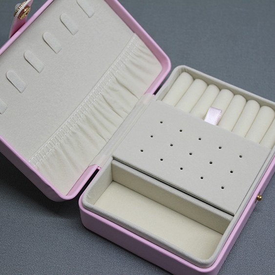 16x11 cm Deri Kaplamalı Makyaj Ve Takı Kutusu 