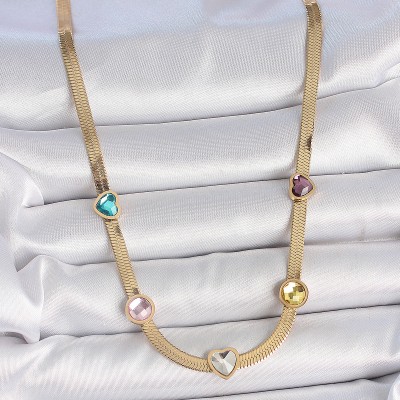 316L Çelik Gold Renk İtalyan Zincir Renkli Zirkon Taşlı Kalp Figür Kadın Kolye