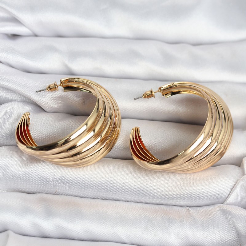 316L Çelik Gold Renk Yarım Halka Model Kadın Küpe