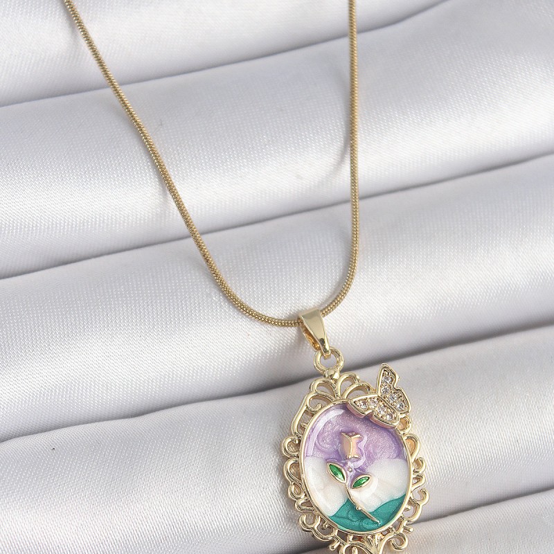 316L Çelik Gold Renk Zincir Mix Renk Mineli Çiçek İşlemeli Zirkon Taş Detaylı Portre Model Kadın Kolye