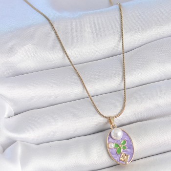 316L Çelik Gold Renk Zincir Mor Mineli Oval İncili Çiçek İşlemeli Portre Model Kadın Kolye