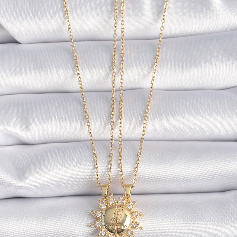 316L Çelik Gold Renk Zirkon Taşlı Güneş Model İşleme Yazı Detay Arkadaş Kolyesi