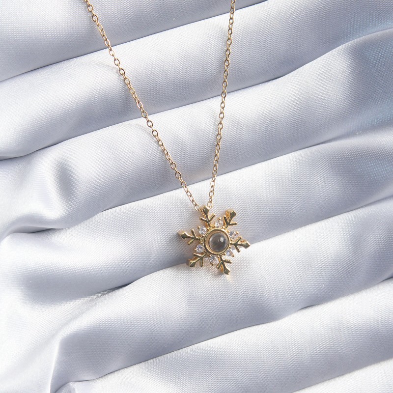 316L Çelik Gold Renk Zirkon Taşlı Kar Tanesi Projeksiyon Model Kadın Kolye