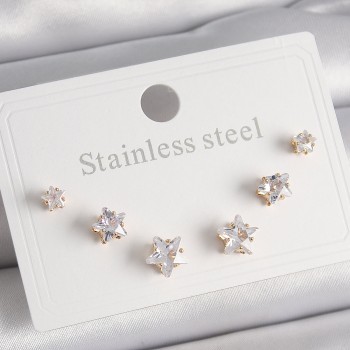 316L Çelik Gold Renk Zirkon Taşlı Yıldız Model Kadın Küpe Seti