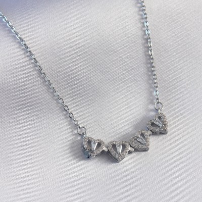 316L Çelik Gümüş Renk Açılır Yonca Model Kadın Kolye