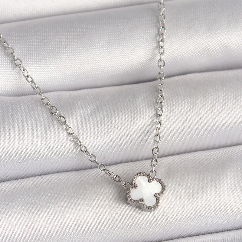 316L Çelik Gümüş Renk Beyaz Yonca Model Kadın Kolye