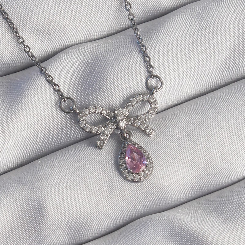 316L Çelik Gümüş Renk Fiyonk Detay Pembe Zirkon Taşlı Damla Kolye
