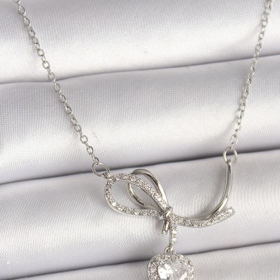 316L Çelik Gümüş Renk Zincir Zirkon Taşlı Düğüm Sallantı Kalp Figür Kadın Kolye