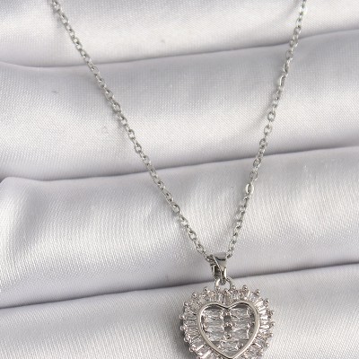 316L Çelik Gümüş Renk Zincir Zirkon Taşlı Kalp Model Kadın Kolye