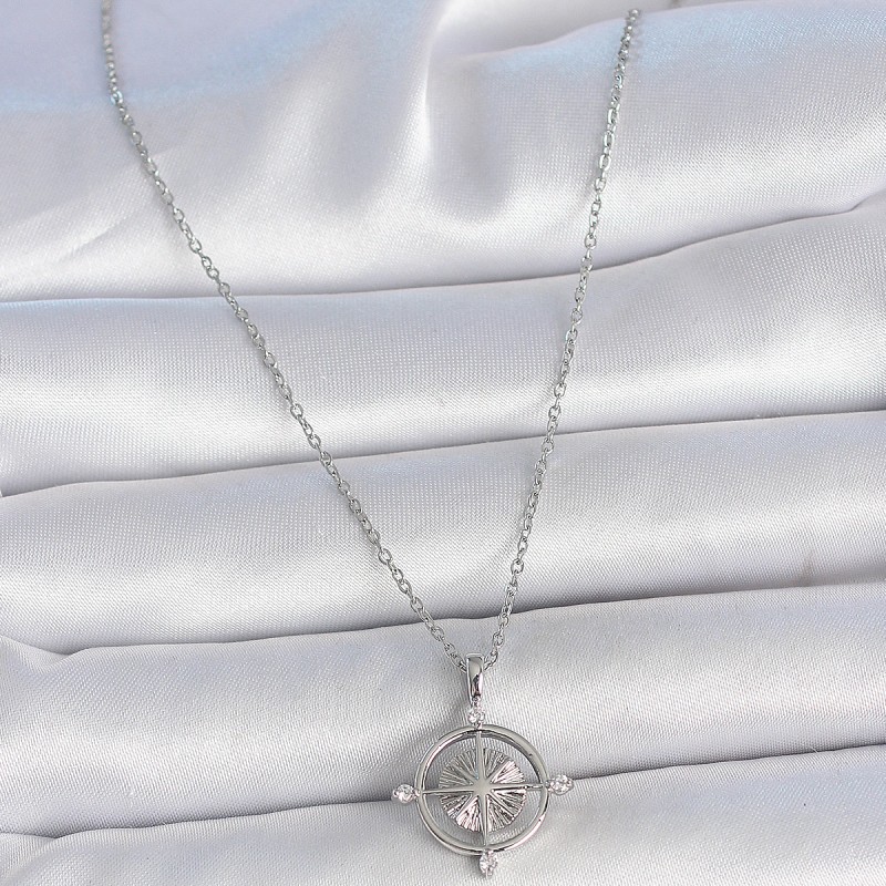 316L Çelik Gümüş Renk Zincir Zirkon Taşlı Pusula Model Kadın Kolye