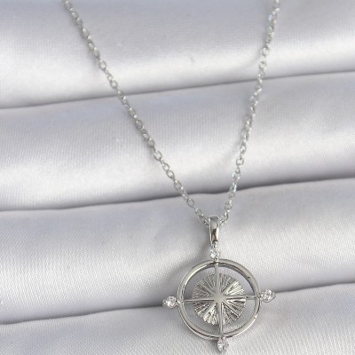 316L Çelik Gümüş Renk Zincir Zirkon Taşlı Pusula Model Kadın Kolye