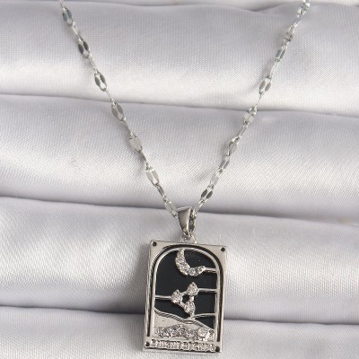 316L Çelik Gümüş Renk Zirkon Taşlı  Ay Figürlü Taror Model Kadın Kolye