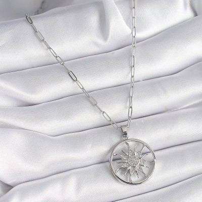 316L Çelik Gümüş Renk Zirkon Taşlı Güneş Madalyon Model Kadın Kolye