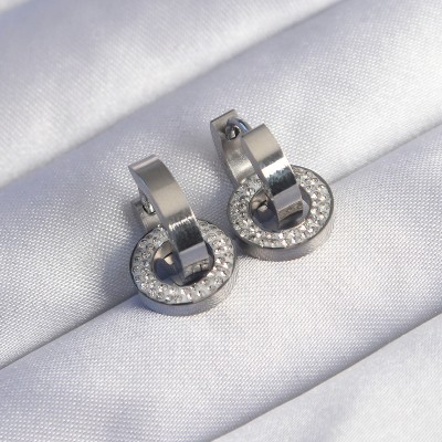 316L Çelik Gümüş Renk Zirkon Taşlı İç İçe Geçmeli Oval Küpe