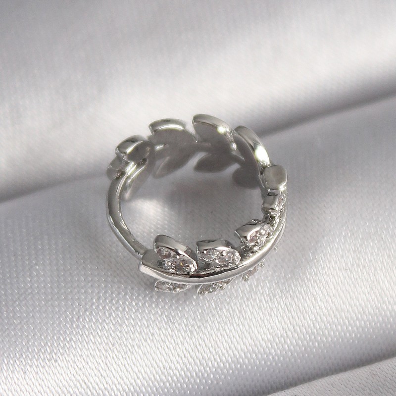 316L Çelik Gümüş Renk Zirkon Taşlı Yaprak Model Tragus Piercing