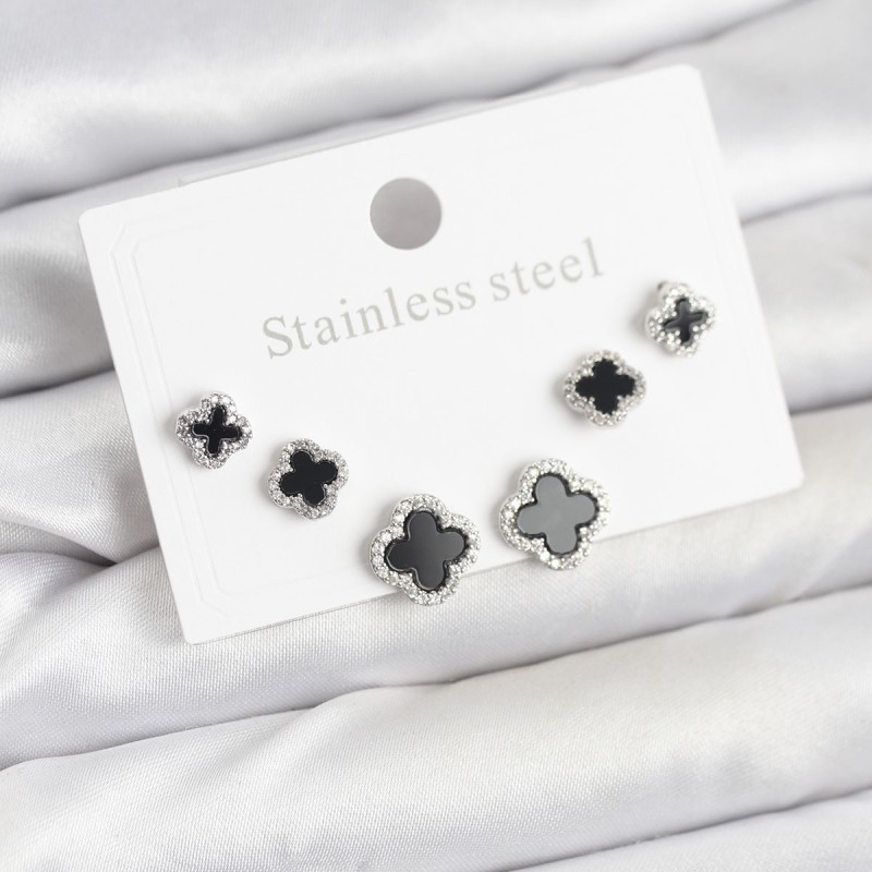 316L Çelik Gümüş Renk Zirkon Taşlı Yonca Model Kadın Küpe Seti