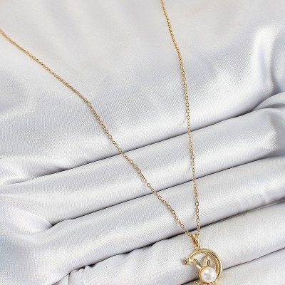 316L Çelik İnci Detaylı Hilal Tavşan Model Gold Renk Kadın Kolye