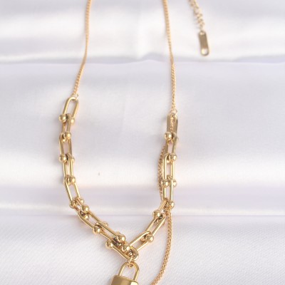 316L Çelik Zincir Altın Renk Zincirli Love Yazılı Kilit Kolye