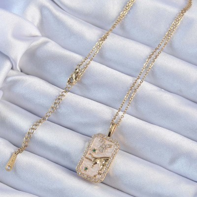 316L Çelik Zincir Altın Renk Zirkon Taşlı Boğa Figürlü Tarot Kolye