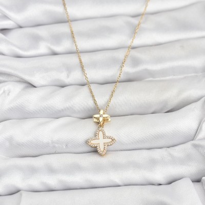 316L Çelik Zincir Gold Renk 4 Yapraklı Yonca Model Zirkon Taşlı Kadın Kolye