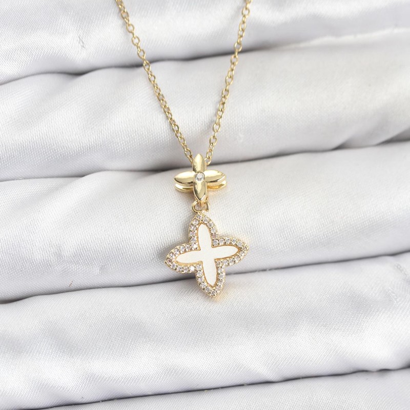 316L Çelik Zincir Gold Renk 4 Yapraklı Yonca Model Zirkon Taşlı Kadın Kolye