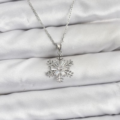 316L Çelik Zincir Gümüş Renk Kar Tanesi Model Zirkon Taşlı Kadın Kolye