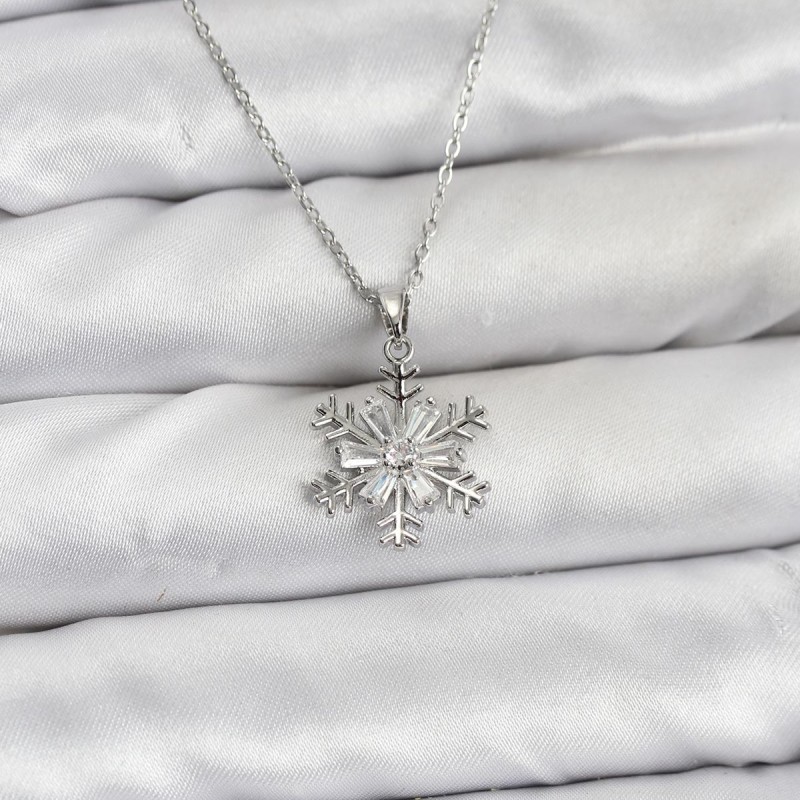 316L Çelik Zincir Gümüş Renk Kar Tanesi Model Zirkon Taşlı Kadın Kolye