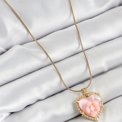 316L Çelik Zincir Pembe Sanatsal Portre İnci Detaylı Papatya Figürlü Kalp Model Gold Renk Kadın Kolye