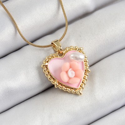 316L Çelik Zincir Pembe Sanatsal Portre İnci Detaylı Papatya Figürlü Kalp Model Gold Renk Kadın Kolye