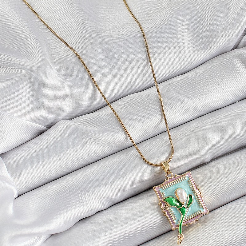 316L Çelik Zincir Turkuaz Sanatsal Portre Sallantılı İnci Detaylı Lale Model Gold Renk Kadın Kolye