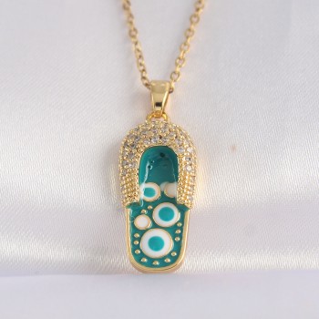 316L Çelik Zincir Zirkon Taşlı Altın Renk Nazarlı Terlik Tasarımlı Kolye