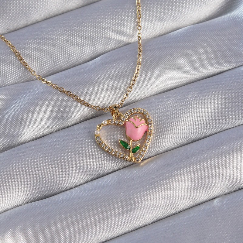 316L Çelik Zincirli Gold Renk Zirkon Taşlı Kalp İçinde Pembe Gül Tasarımlı Kolye