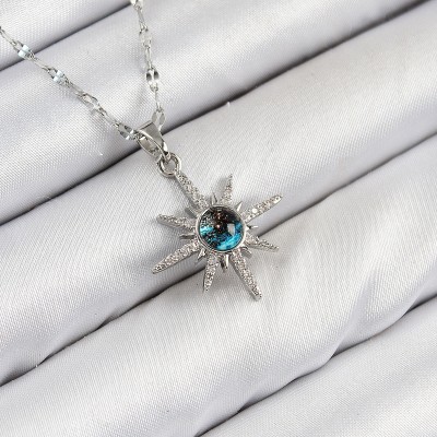 316L Çelik Zirkon Taşlı Kutup Yıldızı Model Gümüş Renk Kadın Kolye