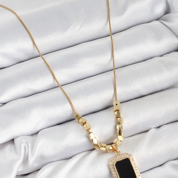 316L Çelik Zirkon Taşlı Siyah Baget Model Gold Renk Kadın Kolye