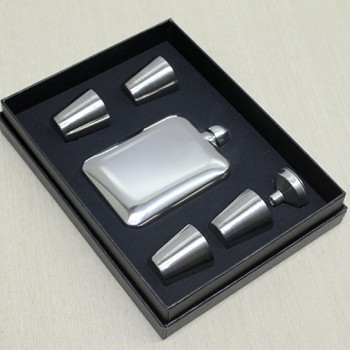 4 Shot Bardaklı Matara Seti Çelik 