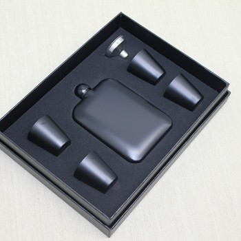 4 Shot Bardaklı Matara Seti Siyah 