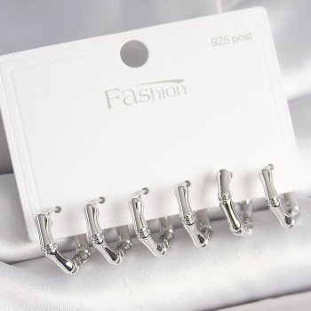 925 Ayar Gümüş Çivi Pirinç Gümüş Renk Bambu Halka Model Kadın Küpe Seti