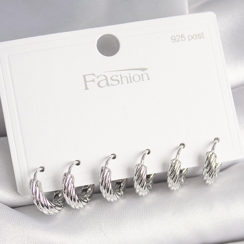 925 Ayar Gümüş Çivi Pirinç Gümüş Renk İşlemeli Halka Model Kadın Küpe Seti