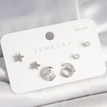 925 Ayar Gümüş Çivi Zirkon Taşlı Hilal Yıldız Model Kadın Küpe Seti