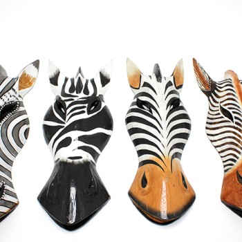 Ahşap Duvara Asmalı 30 cm Zebra Maske 