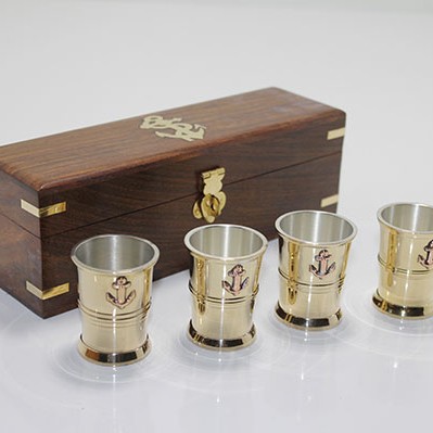 Ahşap Kutulu 4'lü Pirinç Shot Bardak Seti 