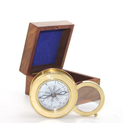 Ahşap Kutulu Pirinç Mercekli Pusula Model 2