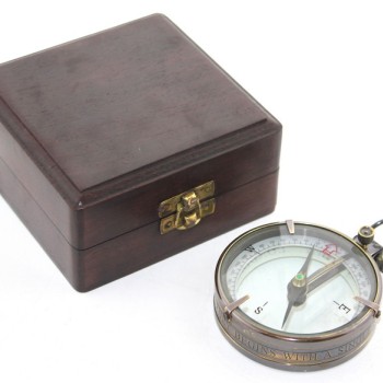 Ahşap Kutulu Pirinç Pusula Model 10