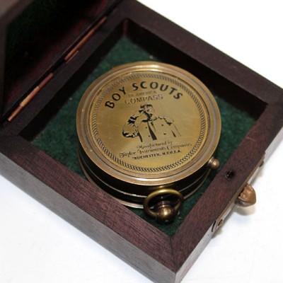 Ahşap Kutulu Pirinç Pusula Model 5