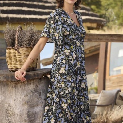 Arias Closet %100 Viskon Çiçek Ve Yaprak Desenli Önü Düğmeli Elbise