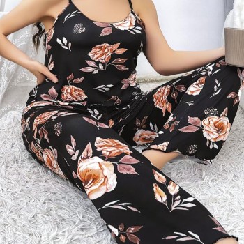 Arias Closet Büyük Beden Siyah Üstüne Çiçek Desenli İnce Askılı 2'Li Pijama Takımı