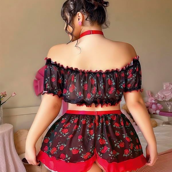 Arias Closet Büyük Beden Siyah Üstüne Gül Desenli Fantezi Etekli Büstiyer Takımı