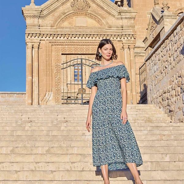 Arias Closet Çiçek Desenli Elbise