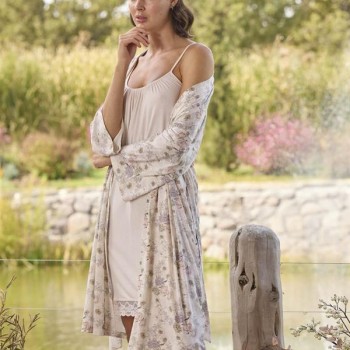 Arias Closet Çiçek Desenli Ve Dantelli Sabahlık Takımı