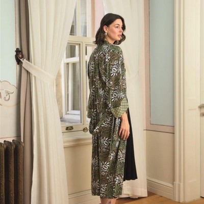 Arias Closet Çiçek Yaprak Ve Etnik Desenli Dantelli Ve Dekolteli Sabahlık Takımı